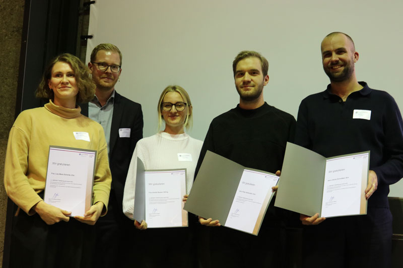 bergabe der Urkunden beim BIM NEXT FORUM Student Award 2023 (Bild: TH Köln)